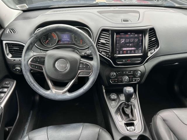 Vehicle image 9 of 37