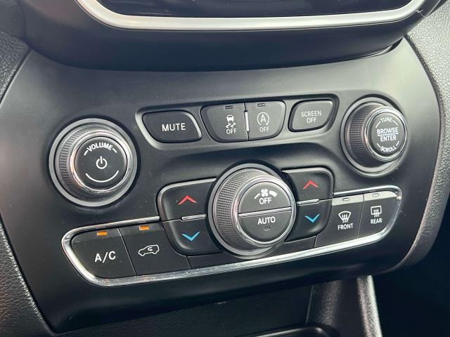 Vehicle image 20 of 37