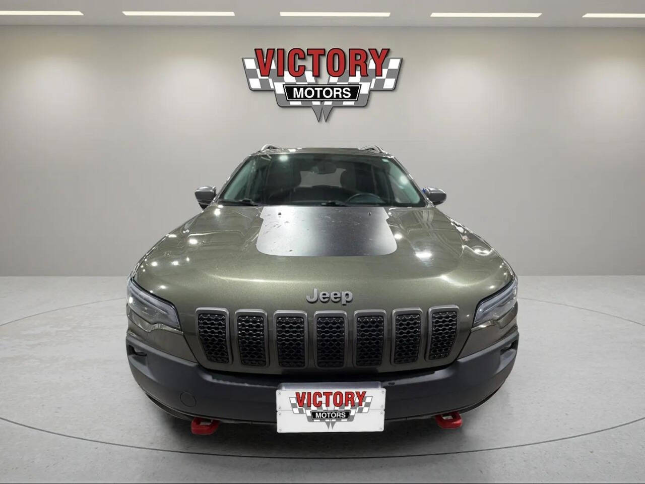 2020 Jeep Cherokee Trailhawk Image 2 of 41