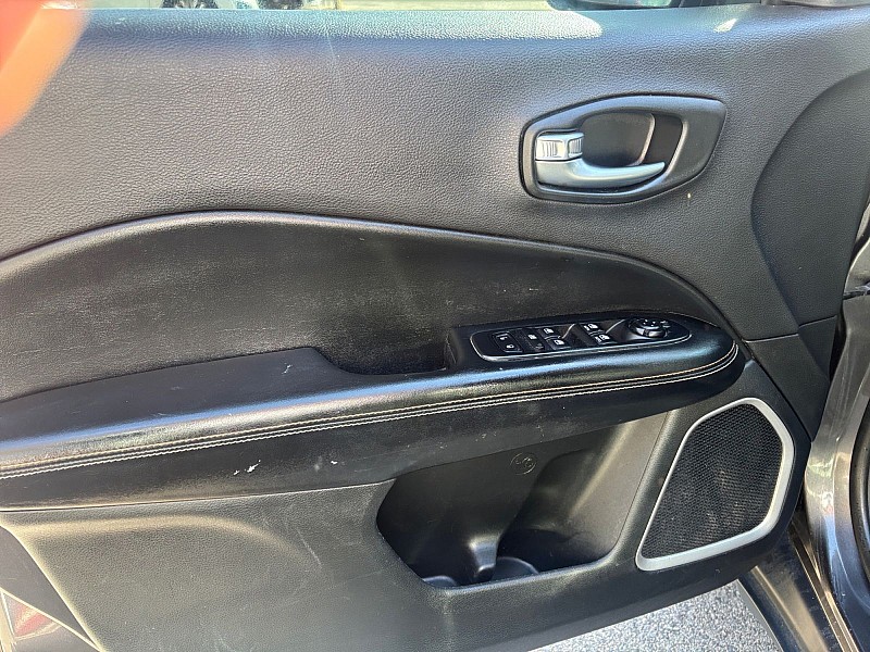 2020 Jeep Compass Latitude Image 22 of 29