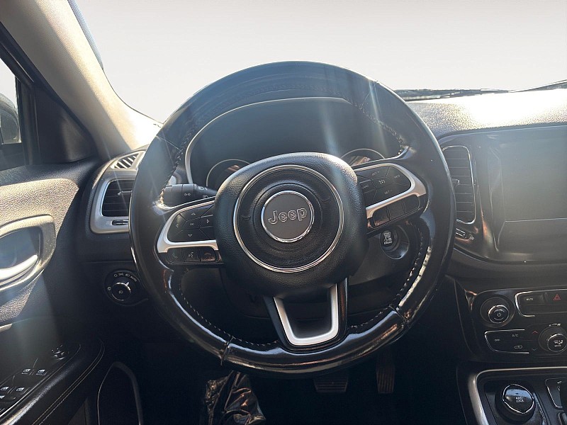 2020 Jeep Compass Latitude Image 18 of 29