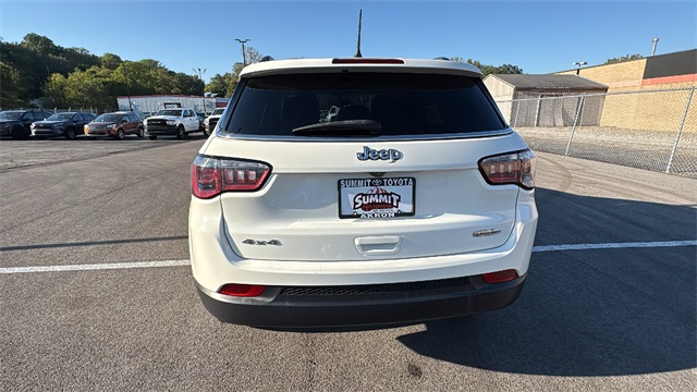 2020 Jeep Compass Latitude Image 5 of 28