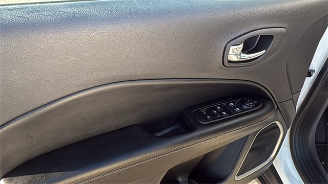 2020 Jeep Compass Latitude Image 22 of 28