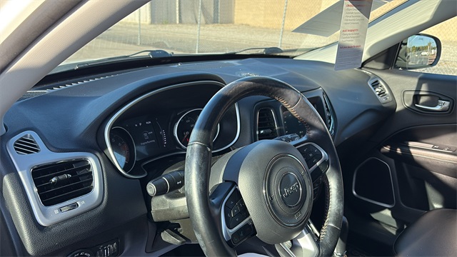 2020 Jeep Compass Latitude Image 17 of 28