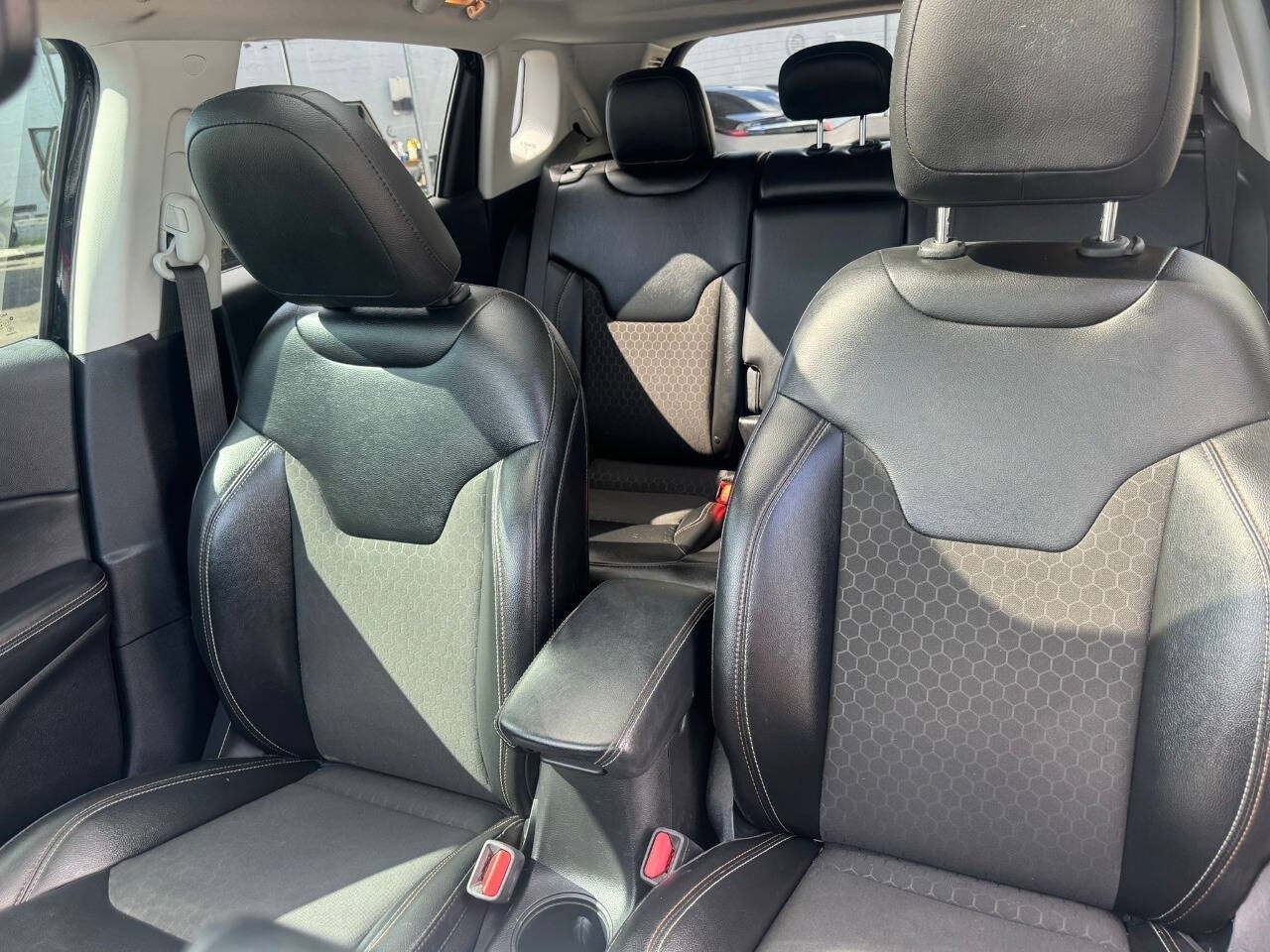 Vehicle image 23 of 44