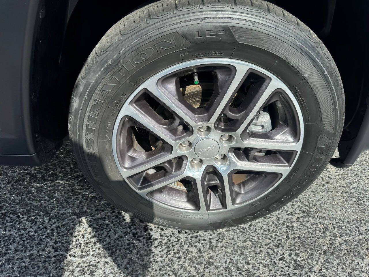 Vehicle image 20 of 44
