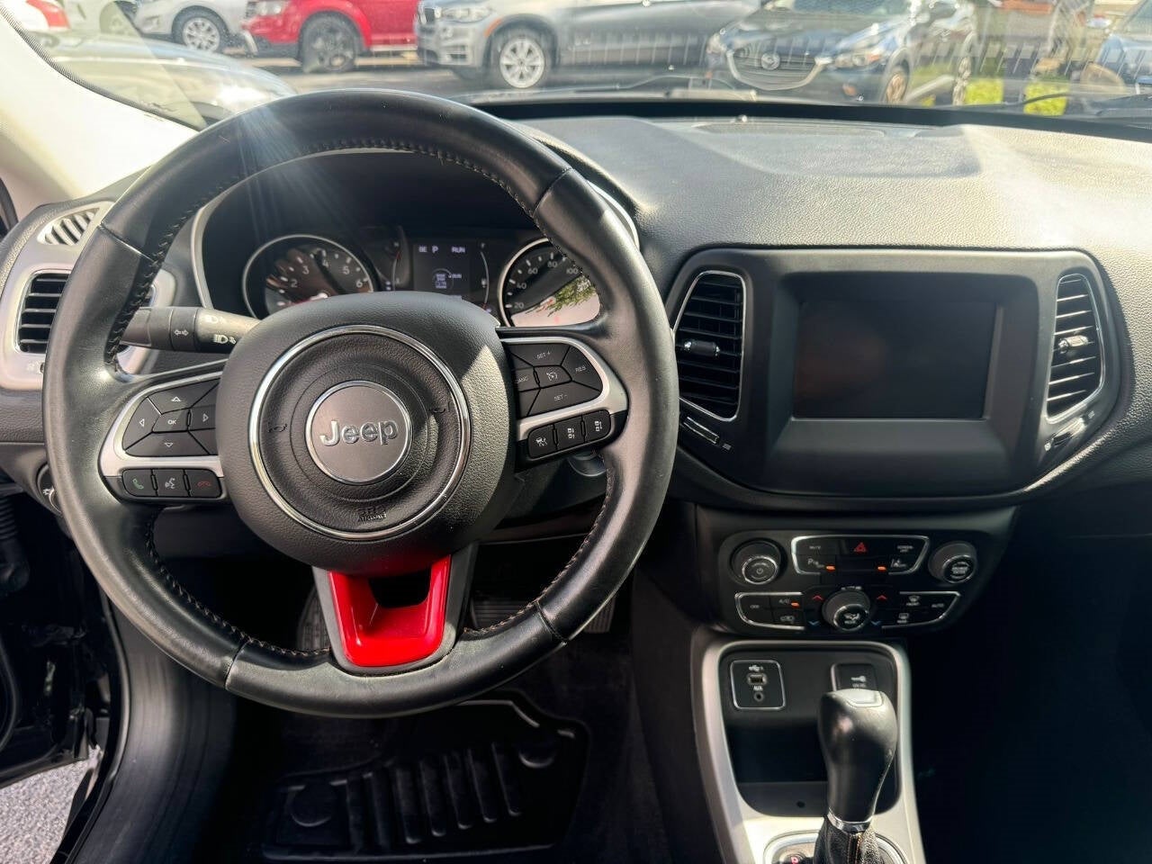 Vehicle image 26 of 44
