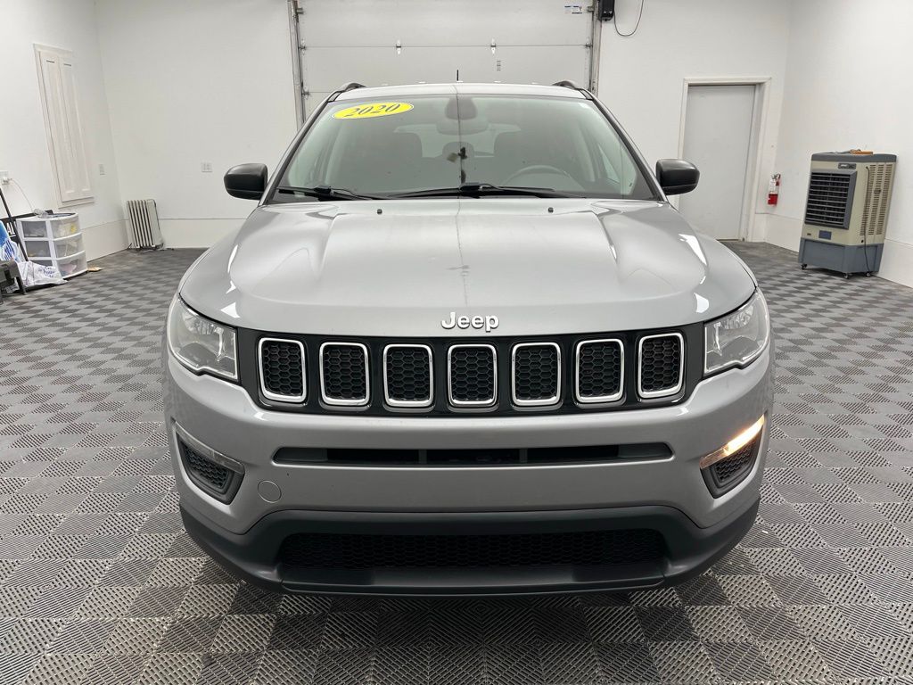 2020 Jeep Compass Sport Image 3 of 32