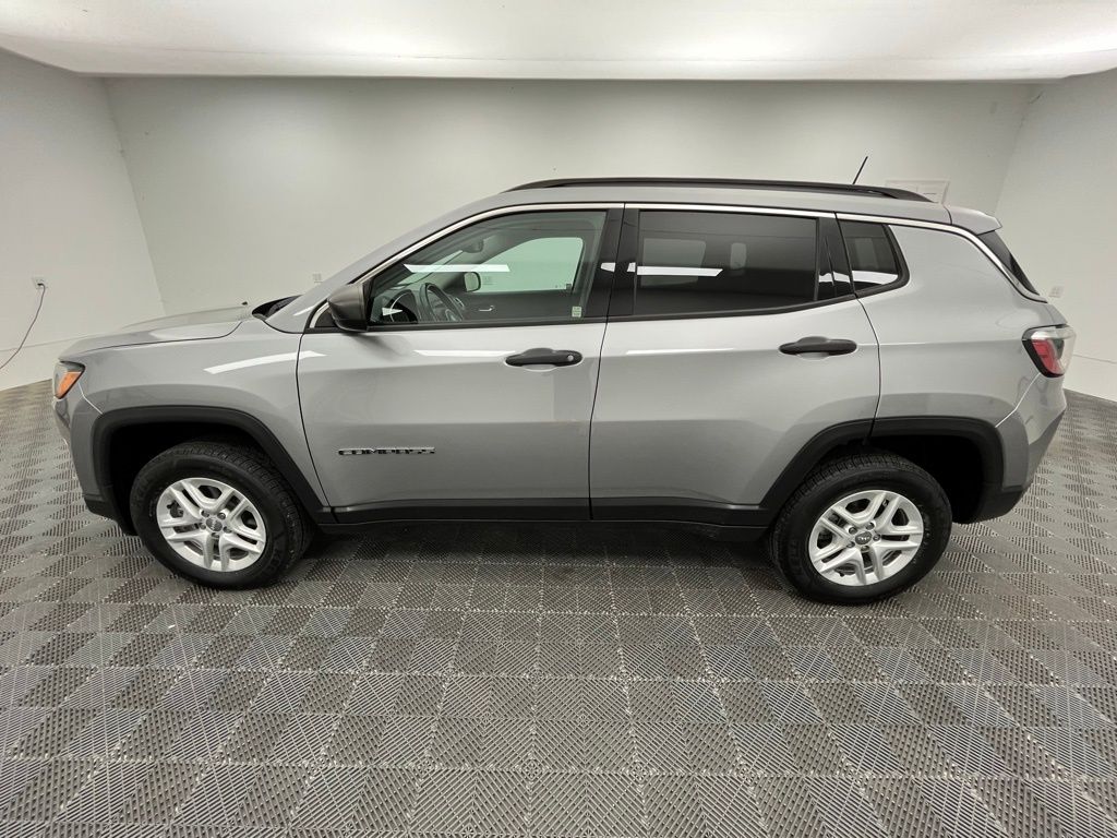 2020 Jeep Compass Sport Image 7 of 32