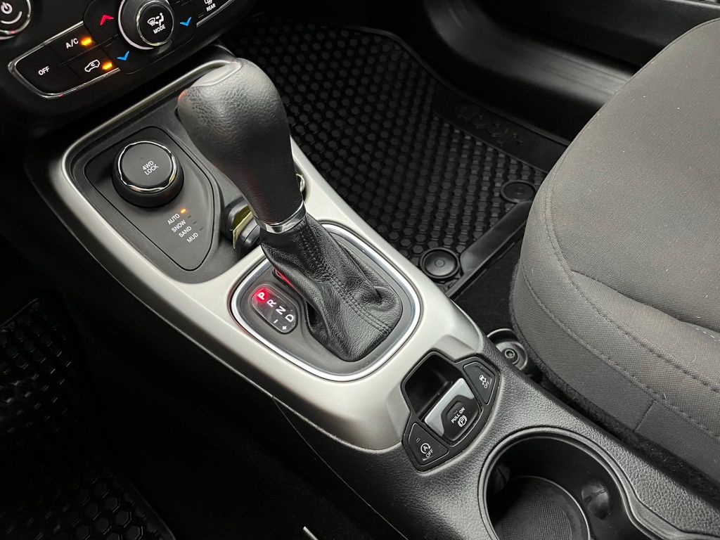 2020 Jeep Compass Sport Image 25 of 32