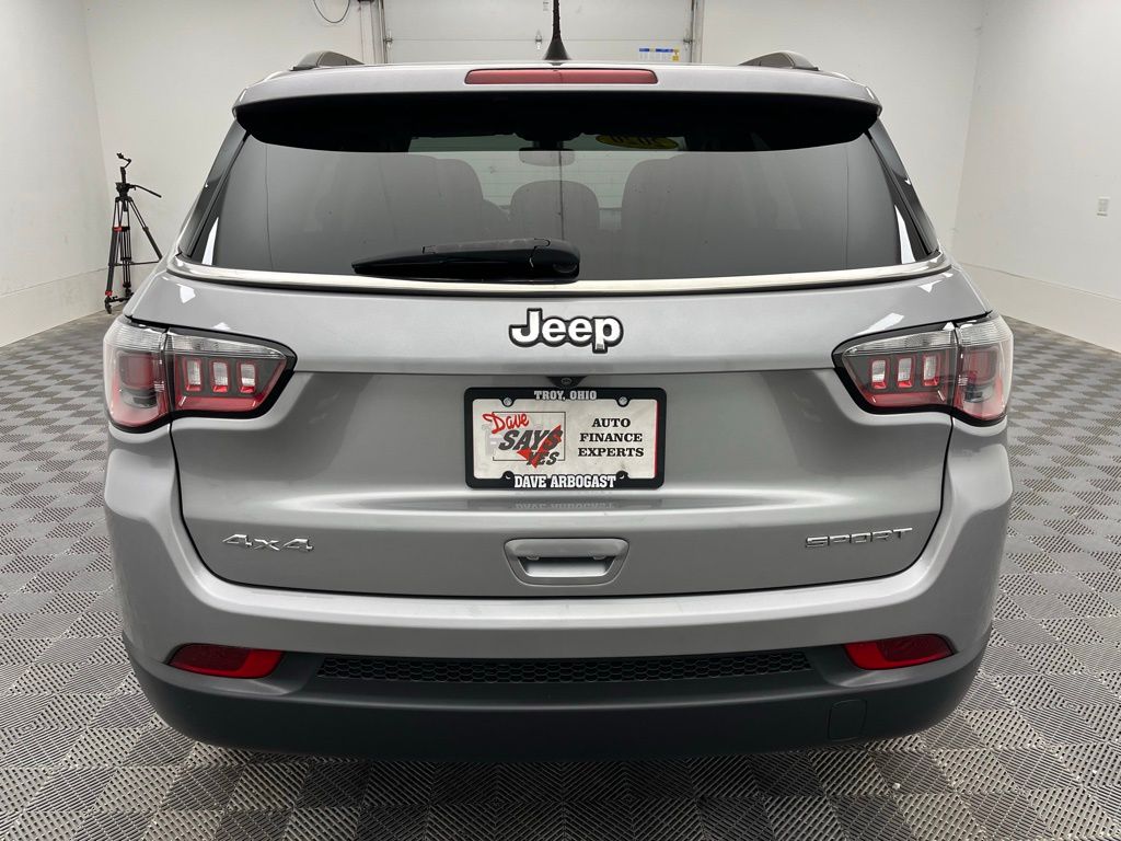 2020 Jeep Compass Sport Image 10 of 32