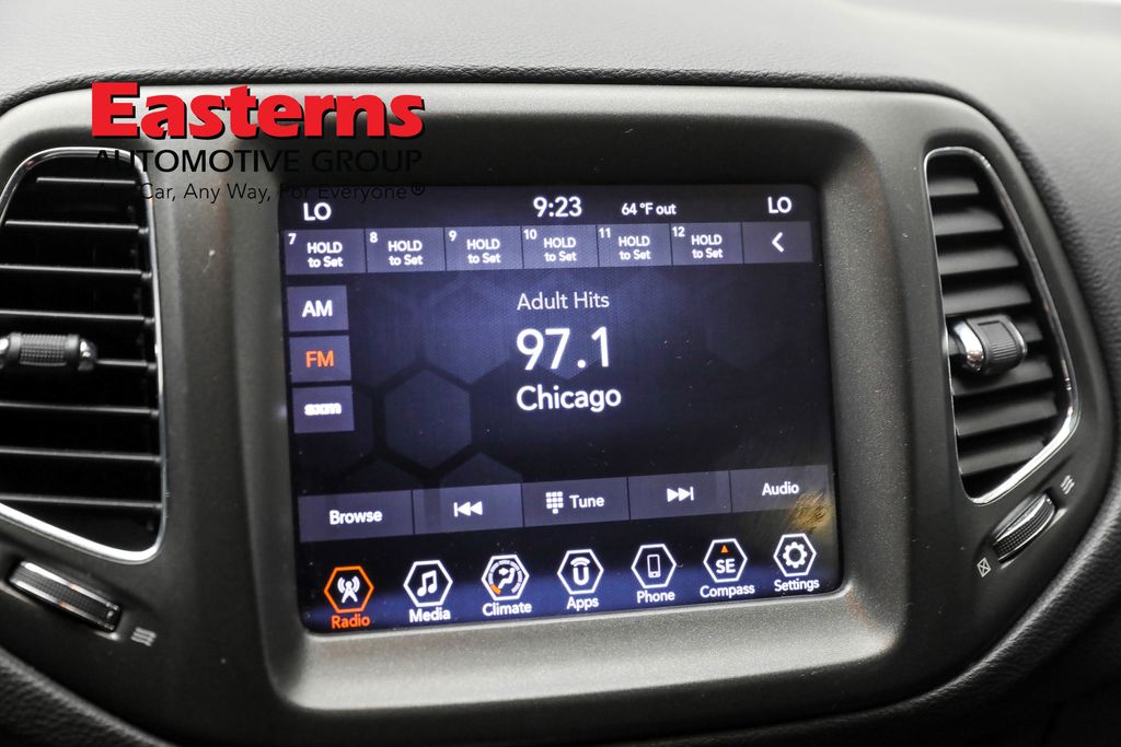 Vehicle image 48 of 61