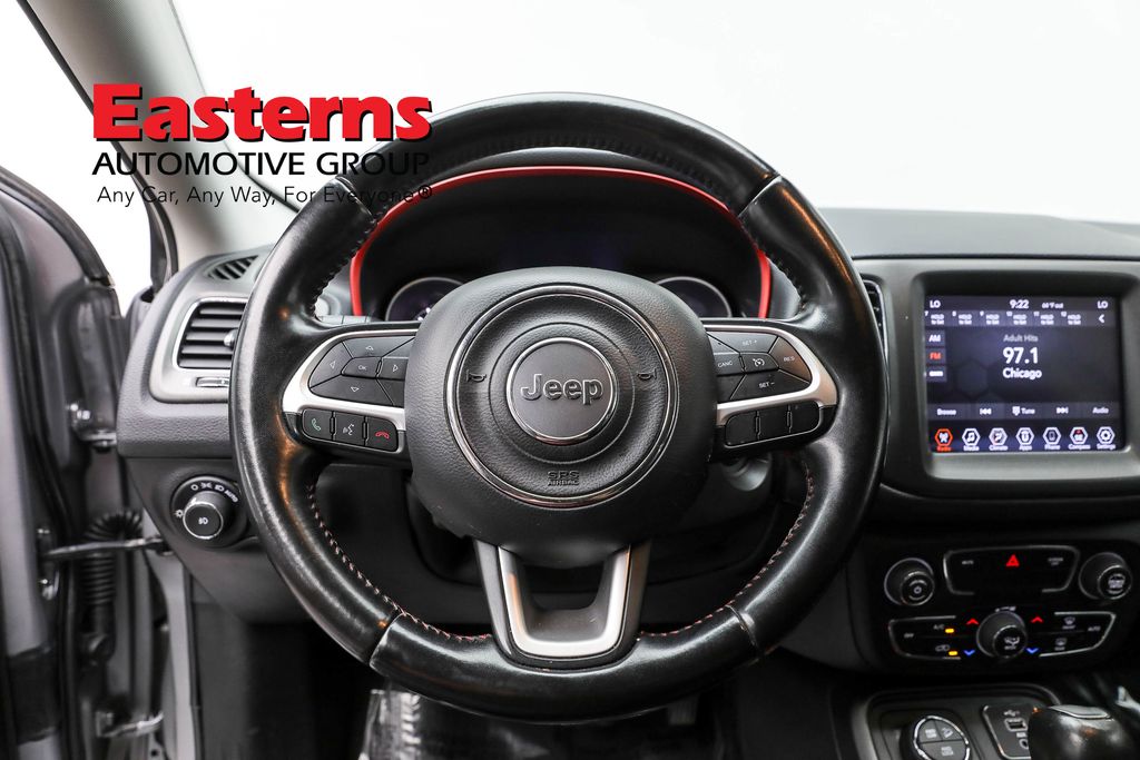 Vehicle image 40 of 61