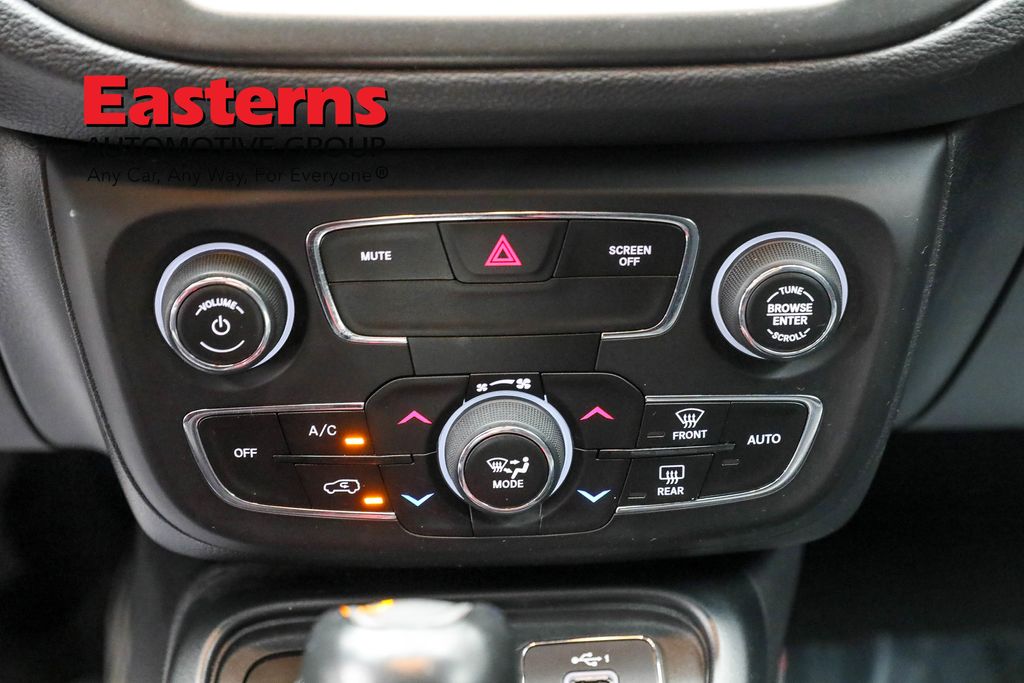 Vehicle image 49 of 61