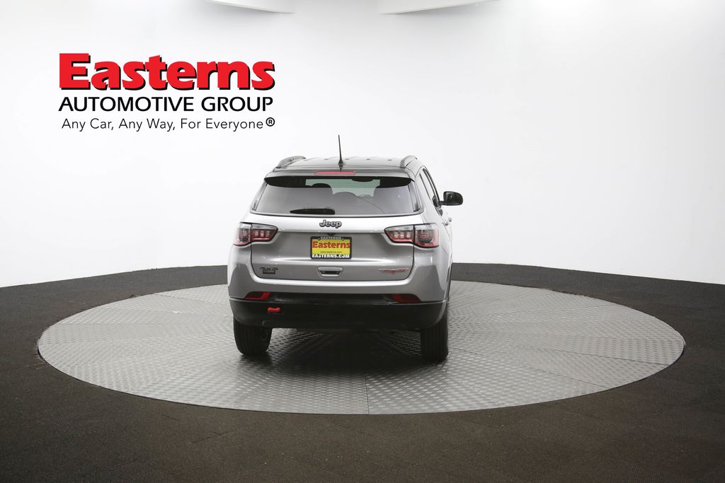 Vehicle image 28 of 61