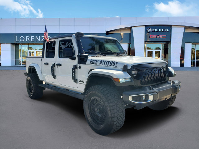 2020 Jeep Gladiator Altitude Image 3 of 37