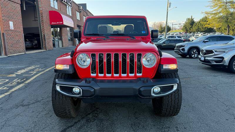 2020 Jeep Gladiator Overland Image 2 of 29