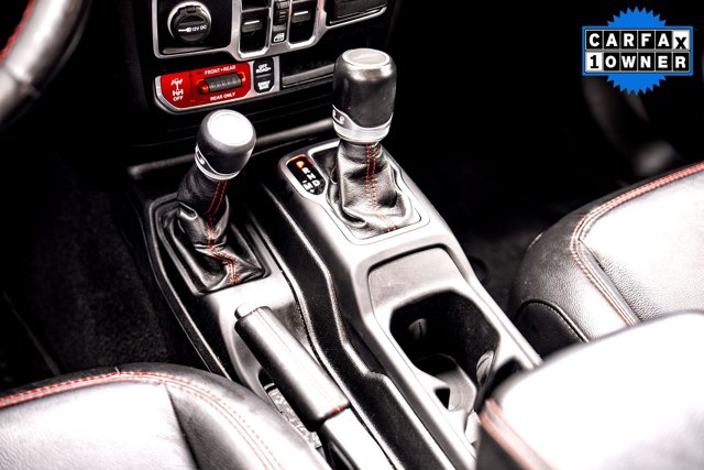 Vehicle image 22 of 28