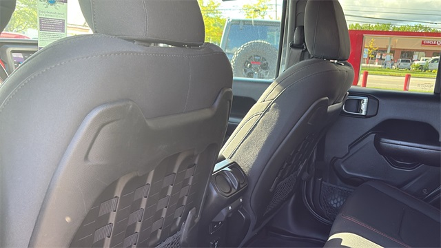 Vehicle image 20 of 29