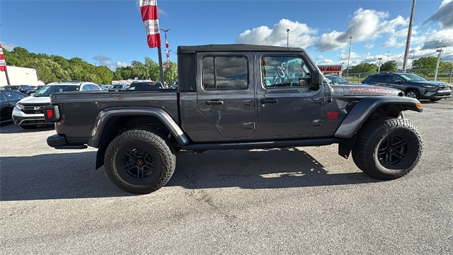 Vehicle image 2 of 29