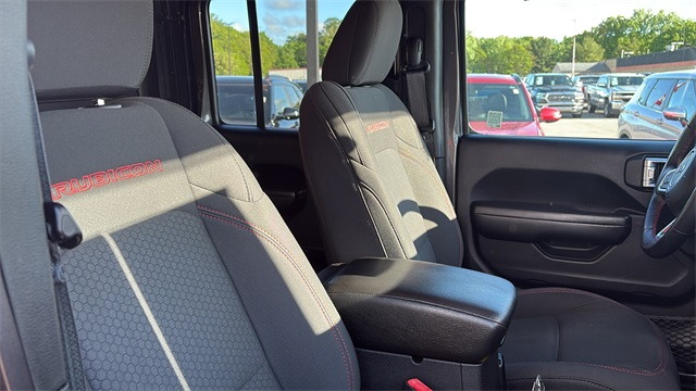 Vehicle image 28 of 29
