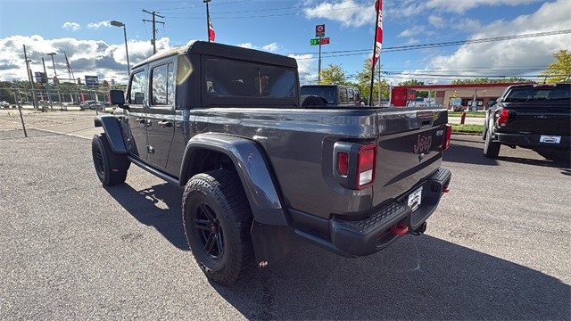 Vehicle image 4 of 29
