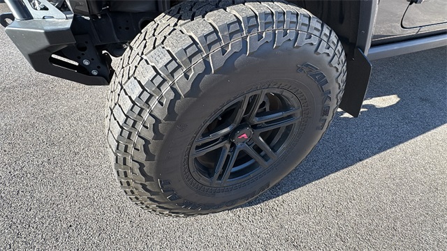 Vehicle image 9 of 29