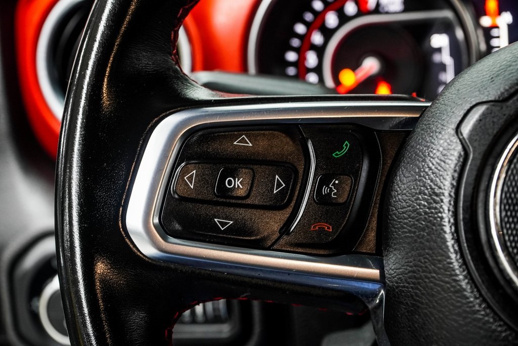 Vehicle image 29 of 36