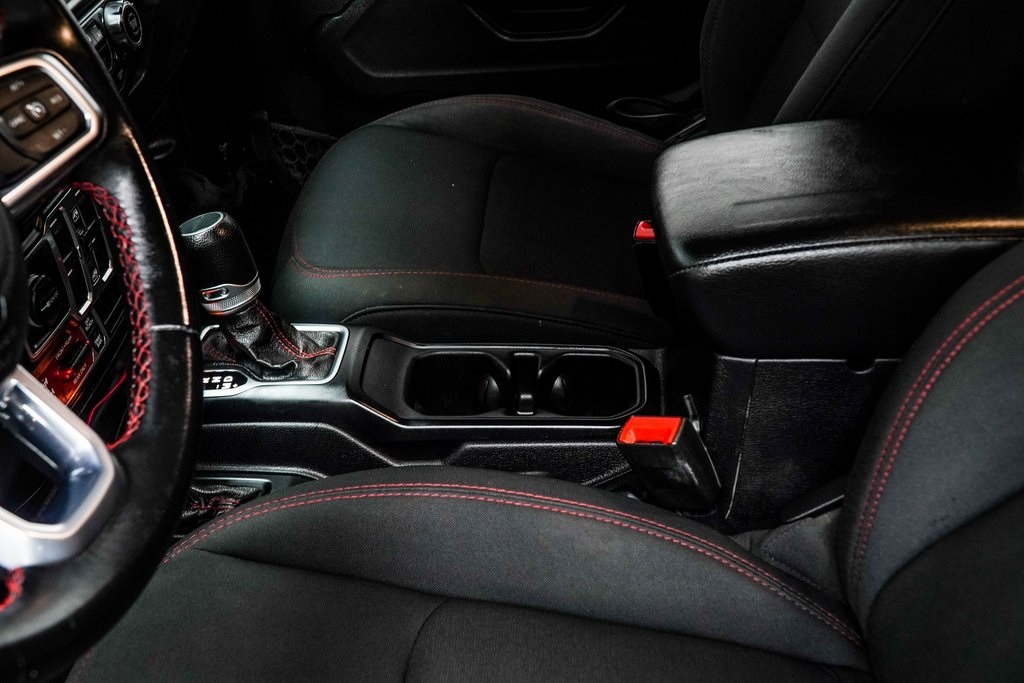 Vehicle image 18 of 36