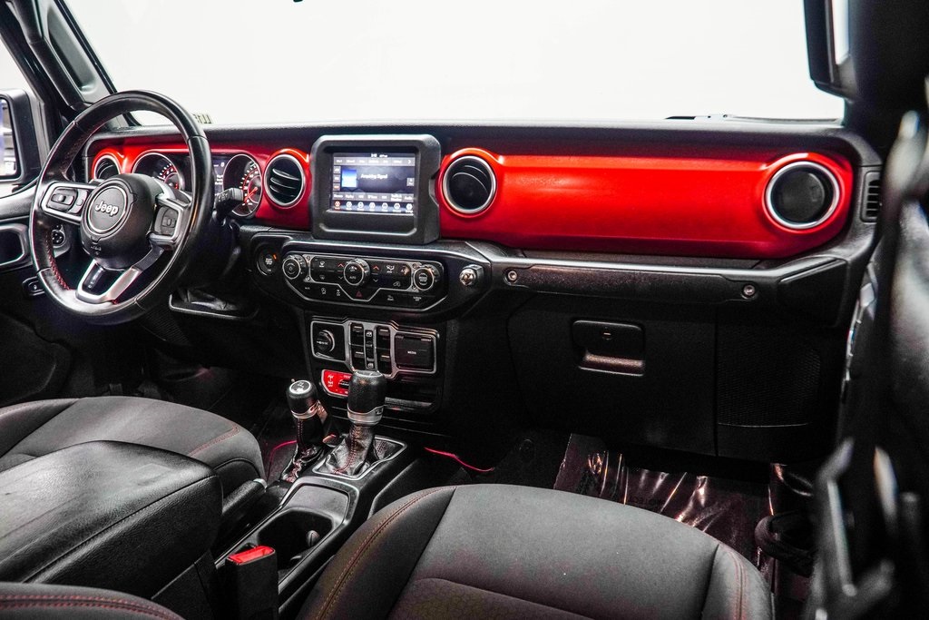 Vehicle image 17 of 36