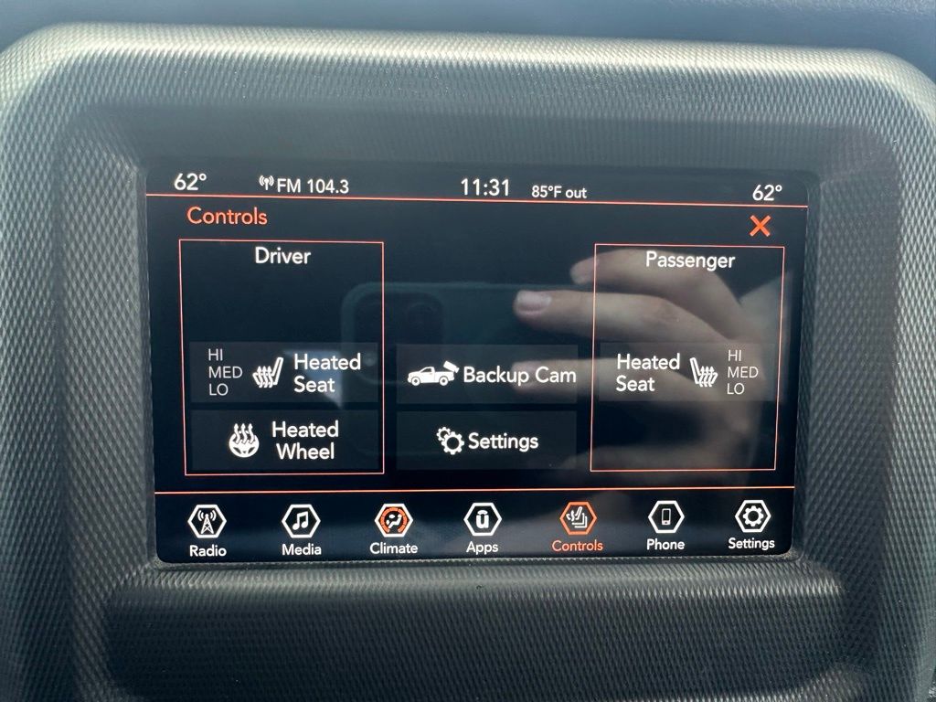 Vehicle image 15 of 20