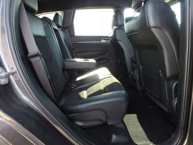 Vehicle image 10 of 22