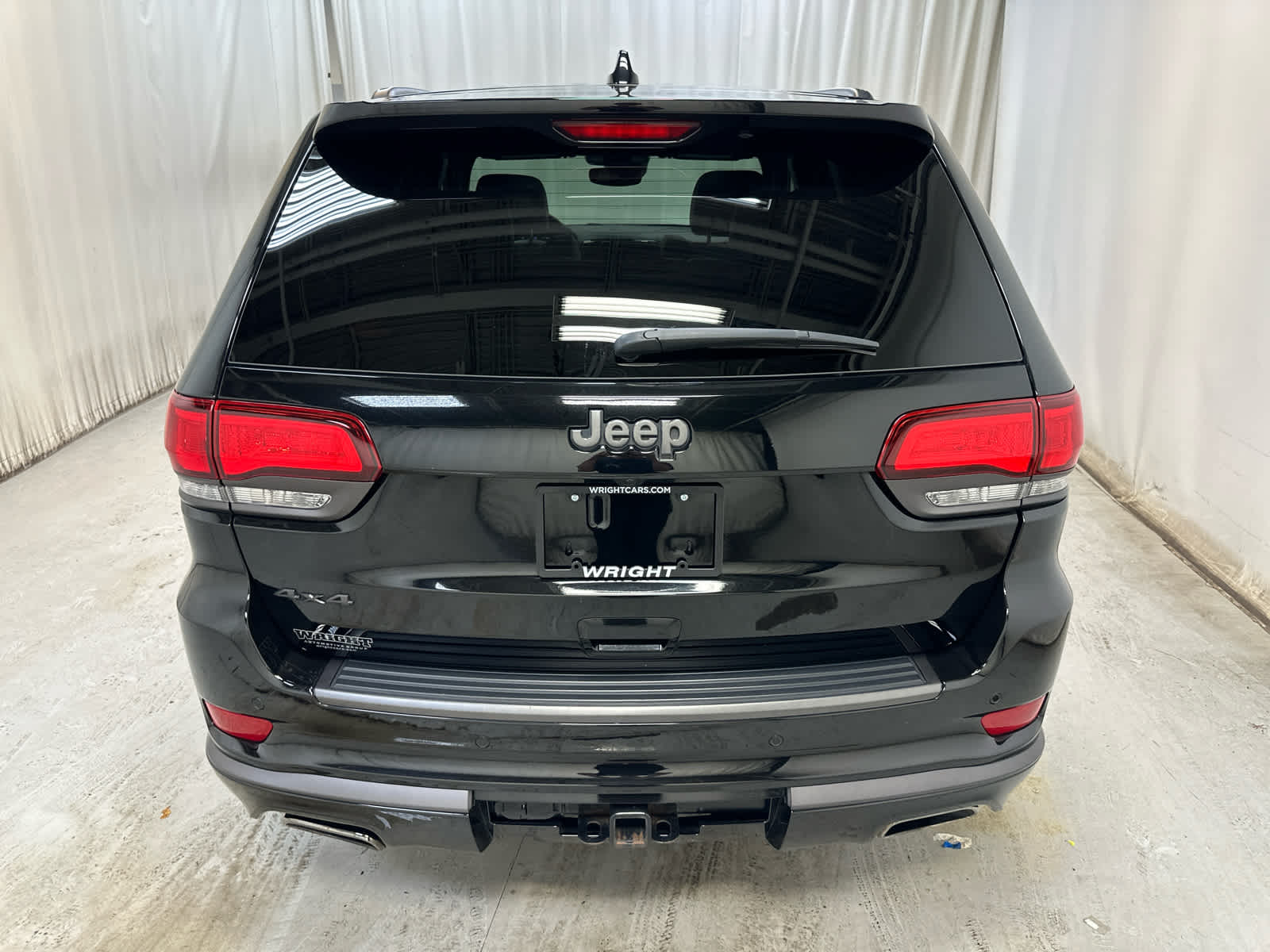 Vehicle image 8 of 30