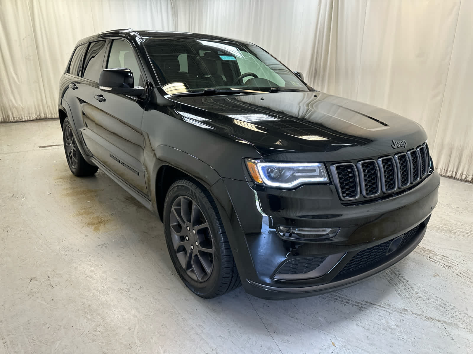 Vehicle image 2 of 30