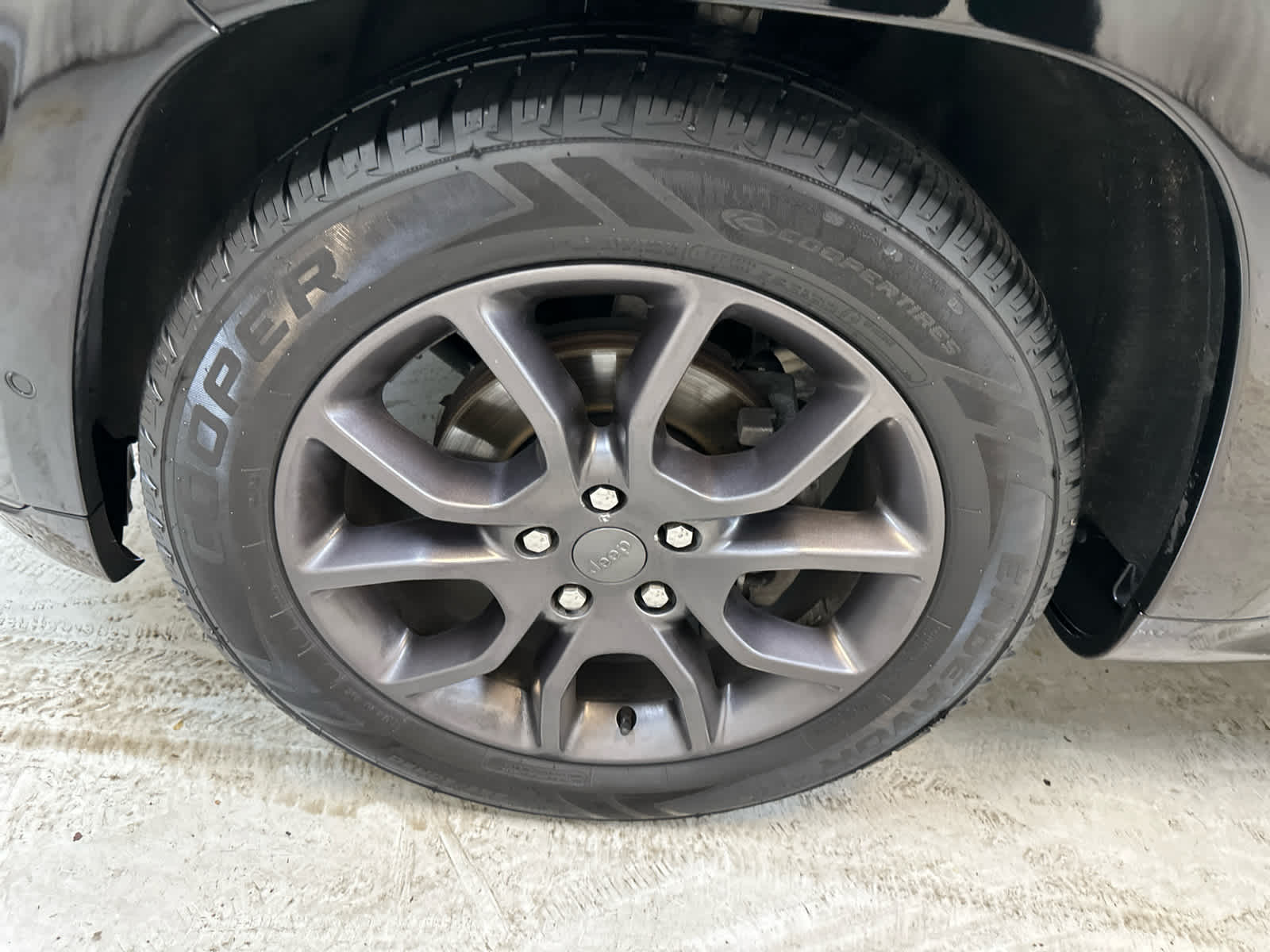 Vehicle image 6 of 30