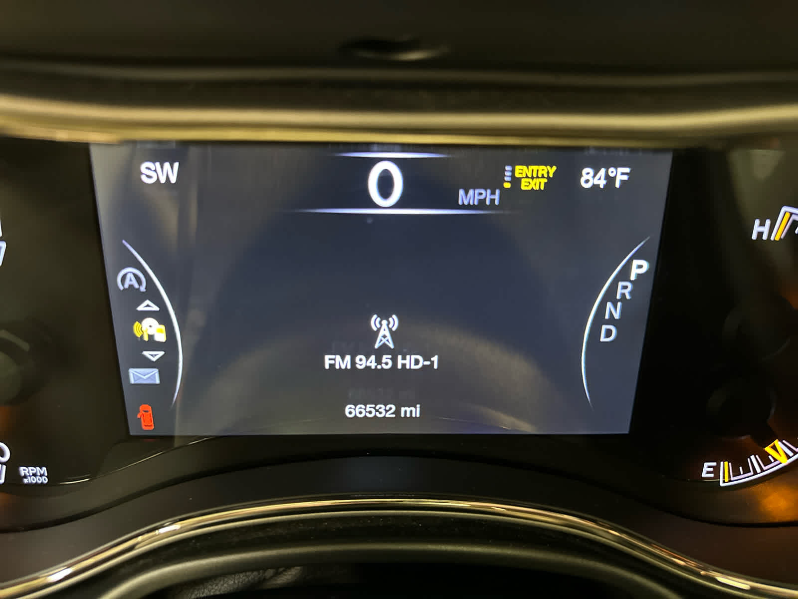 Vehicle image 17 of 30