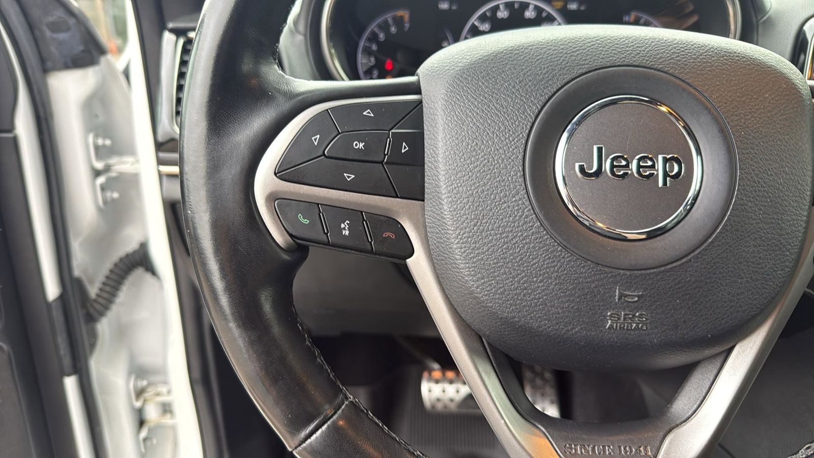 Vehicle image 19 of 31