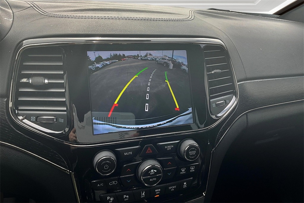 Vehicle image 21 of 41