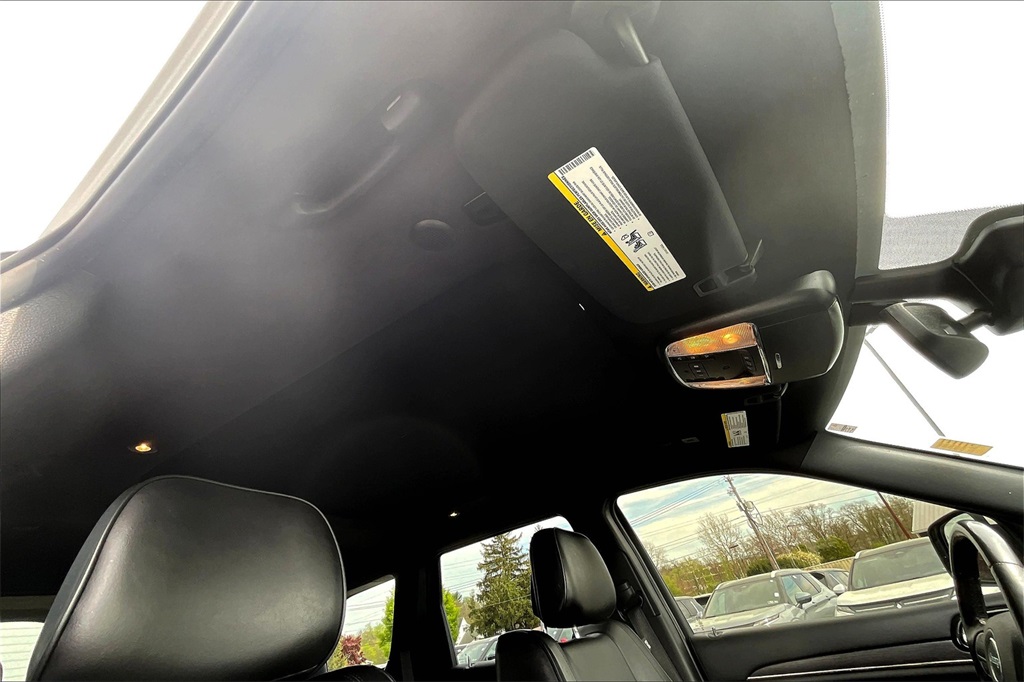 Vehicle image 22 of 41