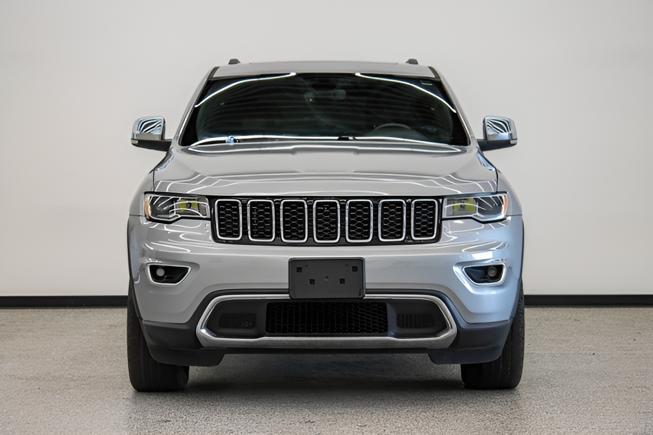 Vehicle image 40 of 44