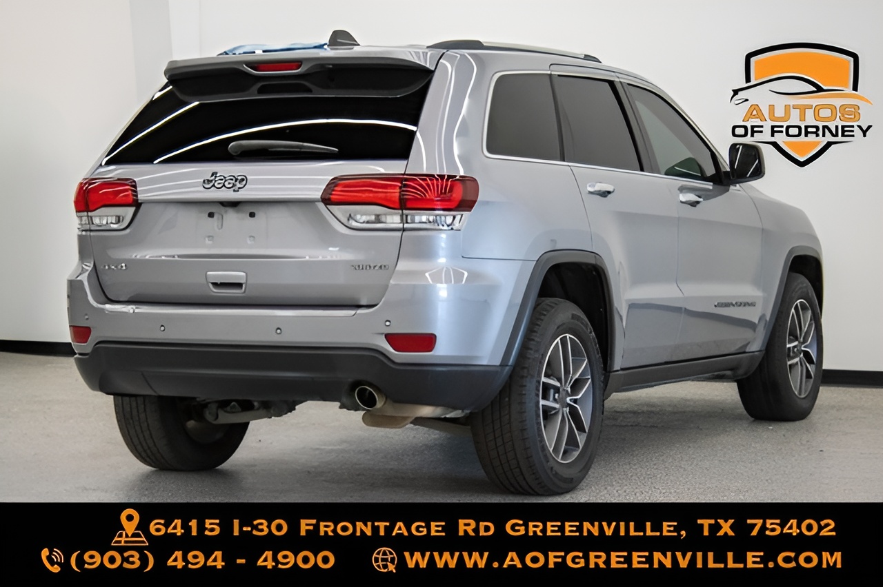 Vehicle image 42 of 44