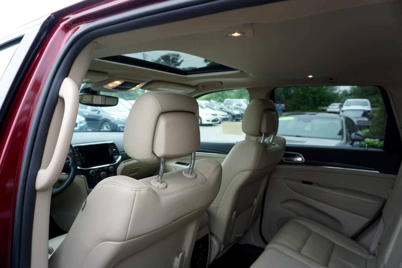 Vehicle image 12 of 30