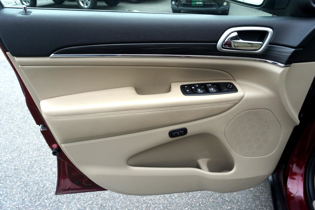 Vehicle image 14 of 30