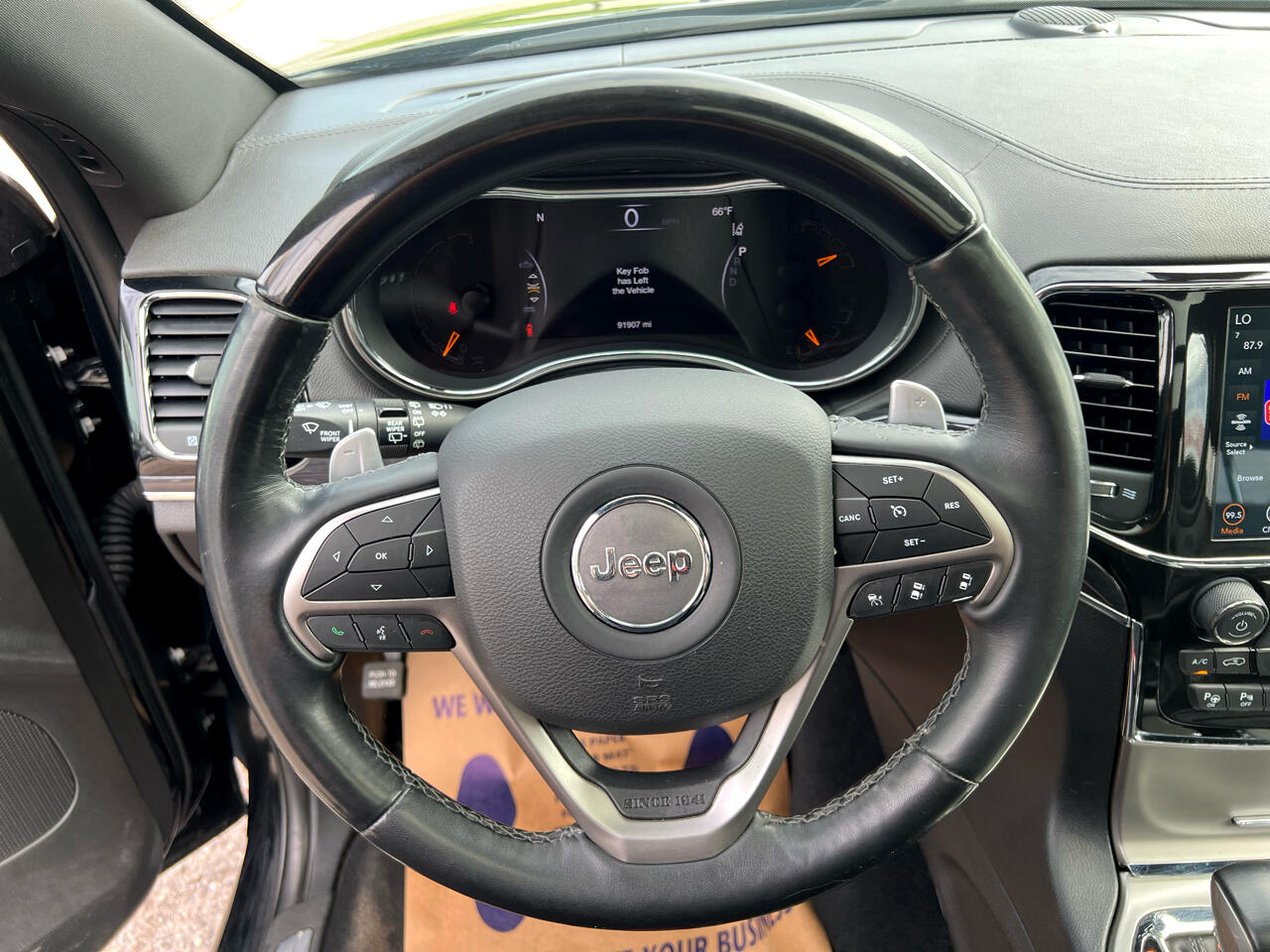 Vehicle image 32 of 42