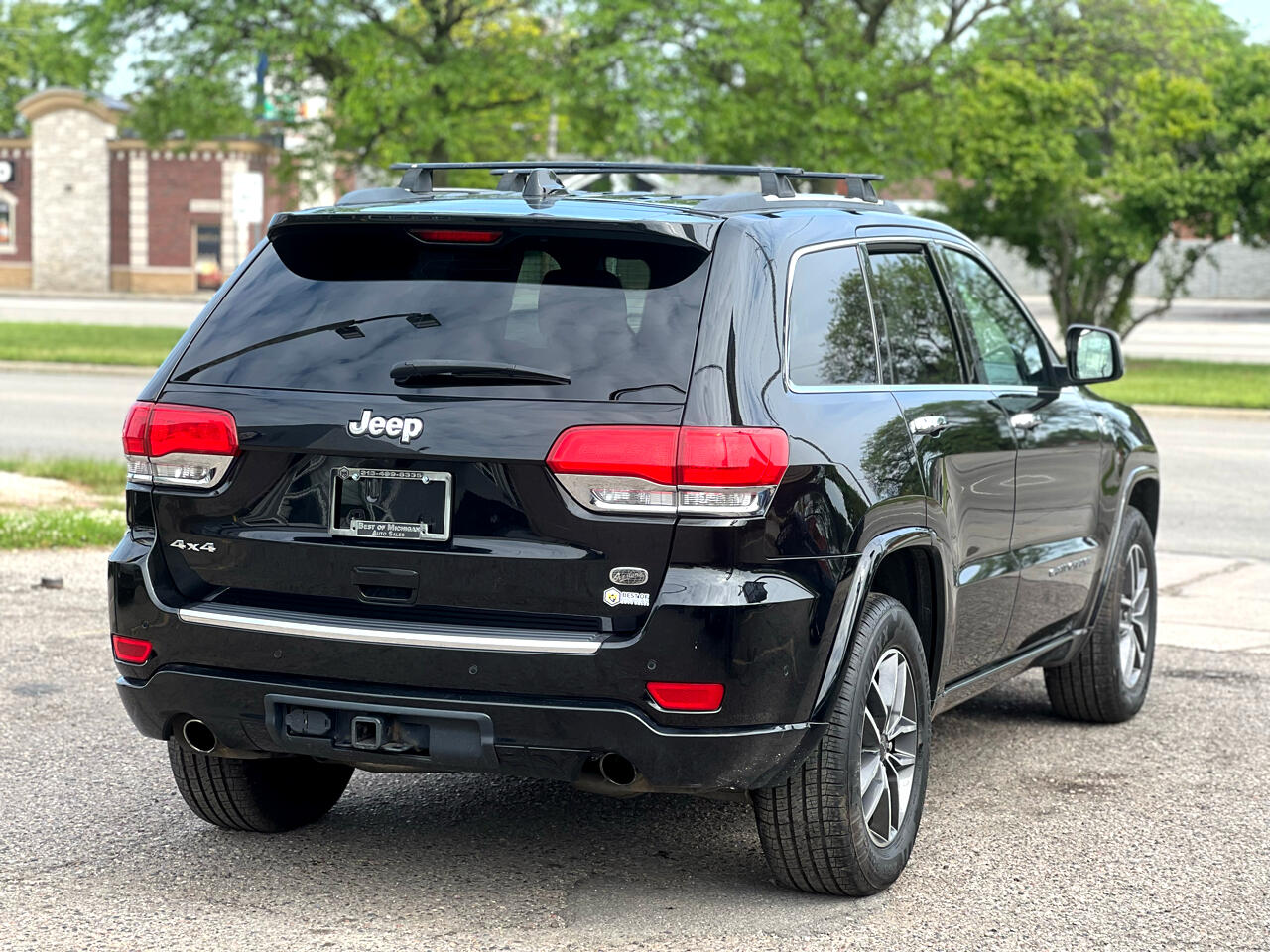 Vehicle image 6 of 42