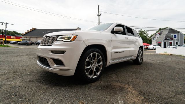 2020 Jeep Grand Cherokee Summit Image 1 of 56