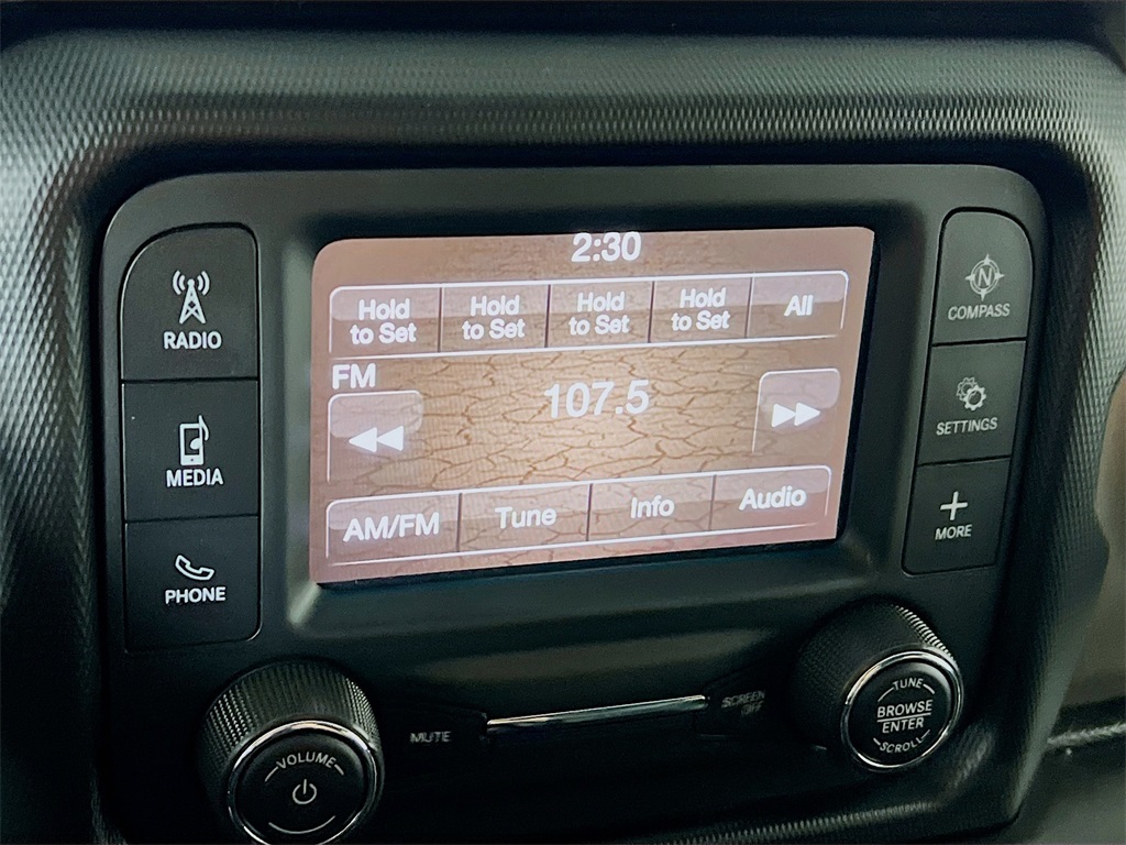 Vehicle image 24 of 34