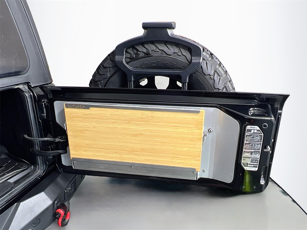 Vehicle image 11 of 34