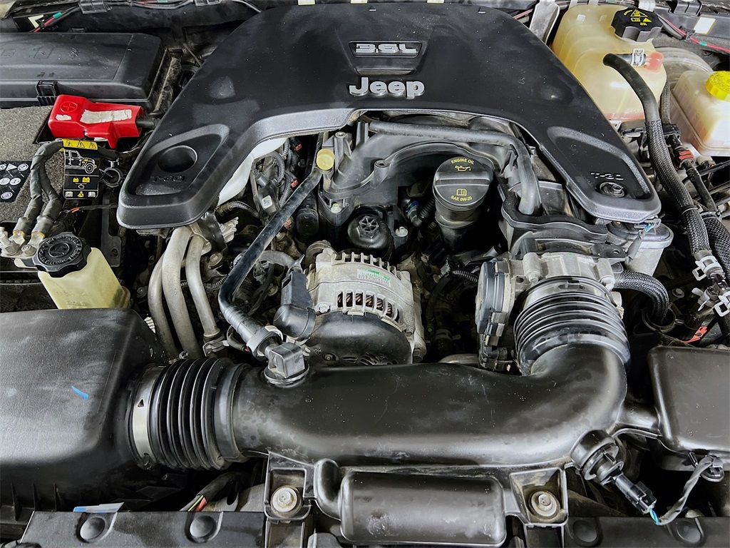 Vehicle image 9 of 34