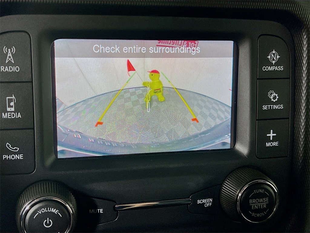 Vehicle image 23 of 34